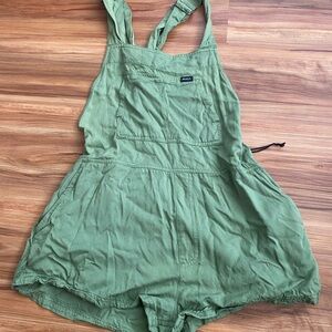 RVCA Overalls Green Shorts Bib Pocket size 10 Surf New Without Tags